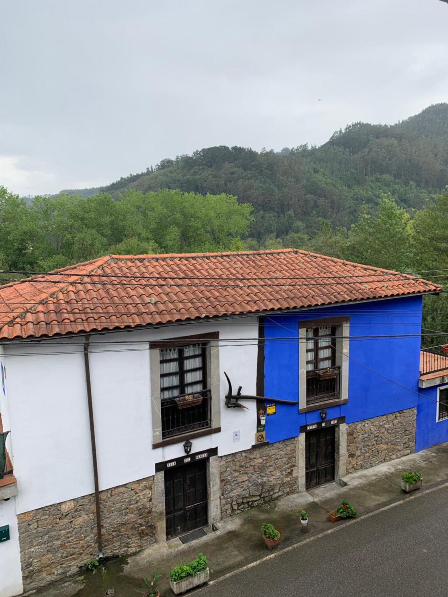 Corias Casona Junto Al Narcea Villa Buitenkant foto